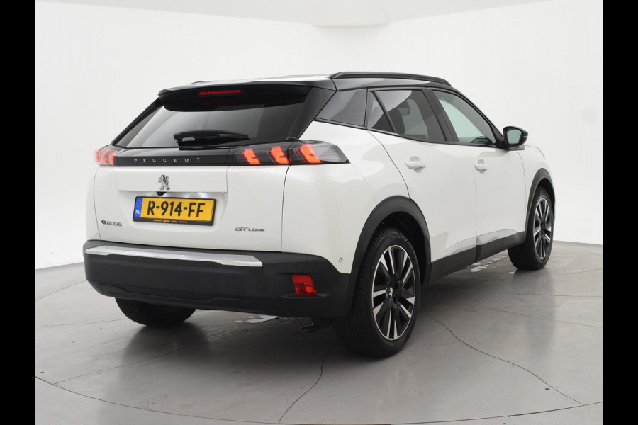 Peugeot e-2008 EV GT 50 kWh 3-FASE + ADAPTIVE CRUISE | STOELVERW. | 18 INCH | LED | APPLE CARPLAY | CAMERA
