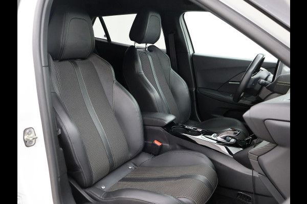 Peugeot e-2008 EV GT 50 kWh 3-FASE + ADAPTIVE CRUISE | STOELVERW. | 18 INCH | LED | APPLE CARPLAY | CAMERA