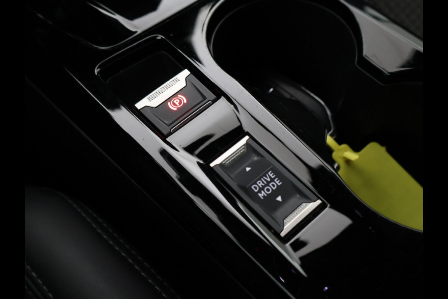 Peugeot e-2008 EV GT 50 kWh 3-FASE + ADAPTIVE CRUISE | STOELVERW. | 18 INCH | LED | APPLE CARPLAY | CAMERA