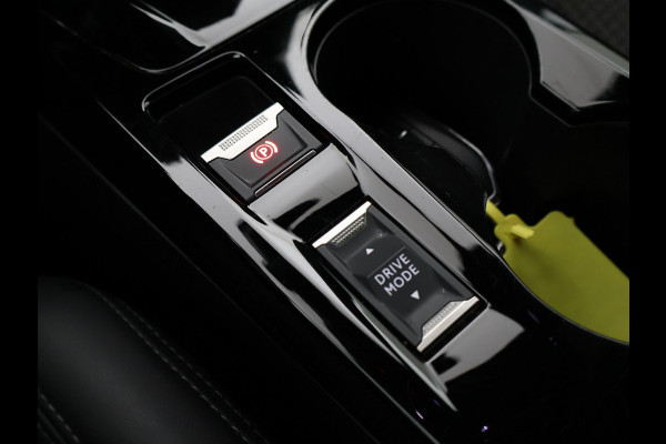 Peugeot e-2008 EV GT 50 kWh 3-FASE + ADAPTIVE CRUISE | STOELVERW. | 18 INCH | LED | APPLE CARPLAY | CAMERA
