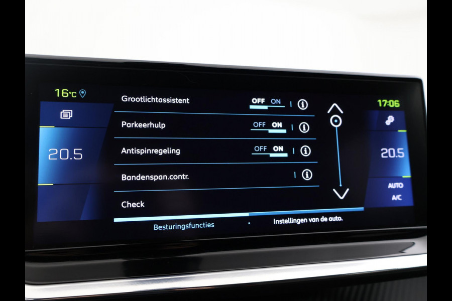 Peugeot e-2008 EV GT 50 kWh 3-FASE + ADAPTIVE CRUISE | STOELVERW. | 18 INCH | LED | APPLE CARPLAY | CAMERA