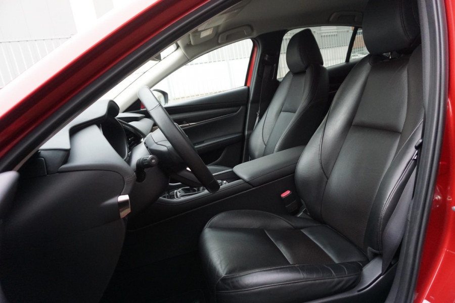 Mazda 3 2.0 e-SkyActiv-X M Hybrid 180PK Luxury/Leer/18Inch /Bose/Head-Up/Trekhaak.