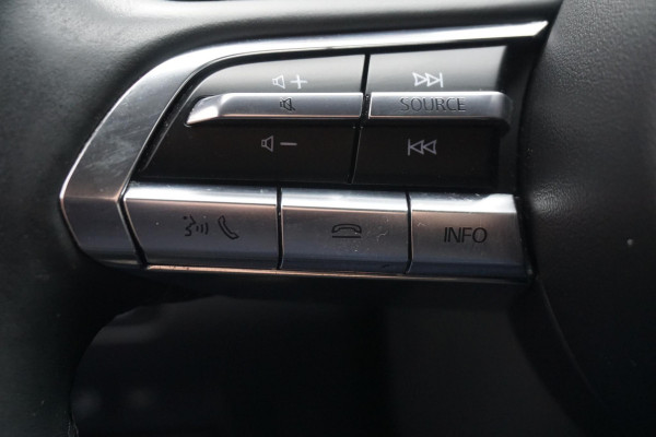 Mazda 3 2.0 e-SkyActiv-X M Hybrid 180PK Luxury/Leer/18Inch /Bose/Head-Up/Trekhaak.