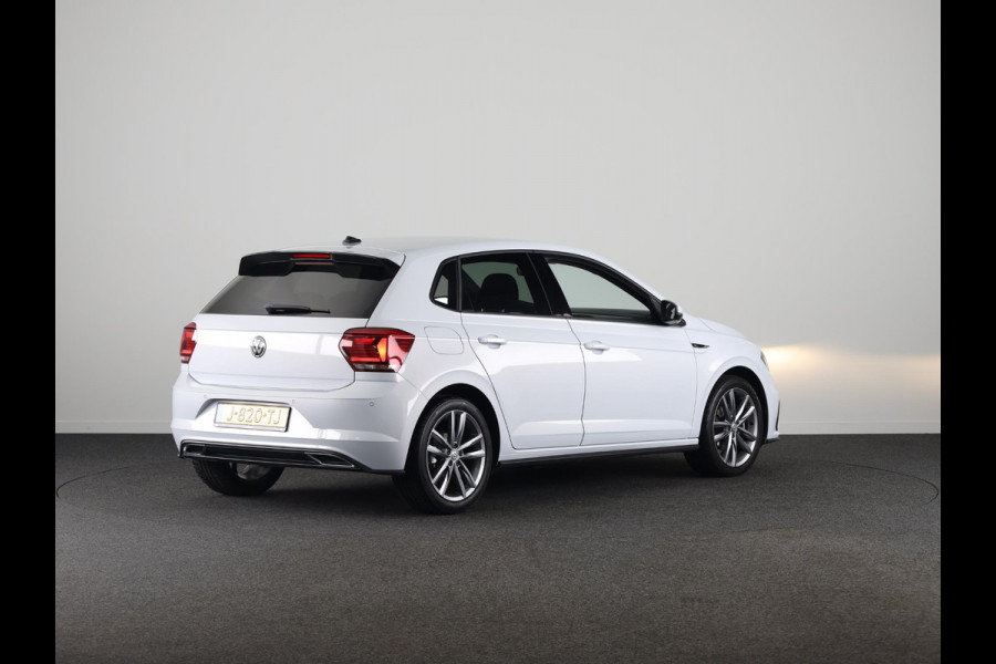 Volkswagen Polo 1.0 TSI Highline 116 pk | Navigatie | Parkeersensoren | Achteruitrijcamera | Adaptieve cruise control | Voll. digitaal instrumentenpaneel |