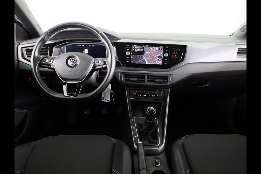 Volkswagen Polo 1.0 TSI Highline 116 pk | Navigatie | Parkeersensoren | Achteruitrijcamera | Adaptieve cruise control | Voll. digitaal instrumentenpaneel |