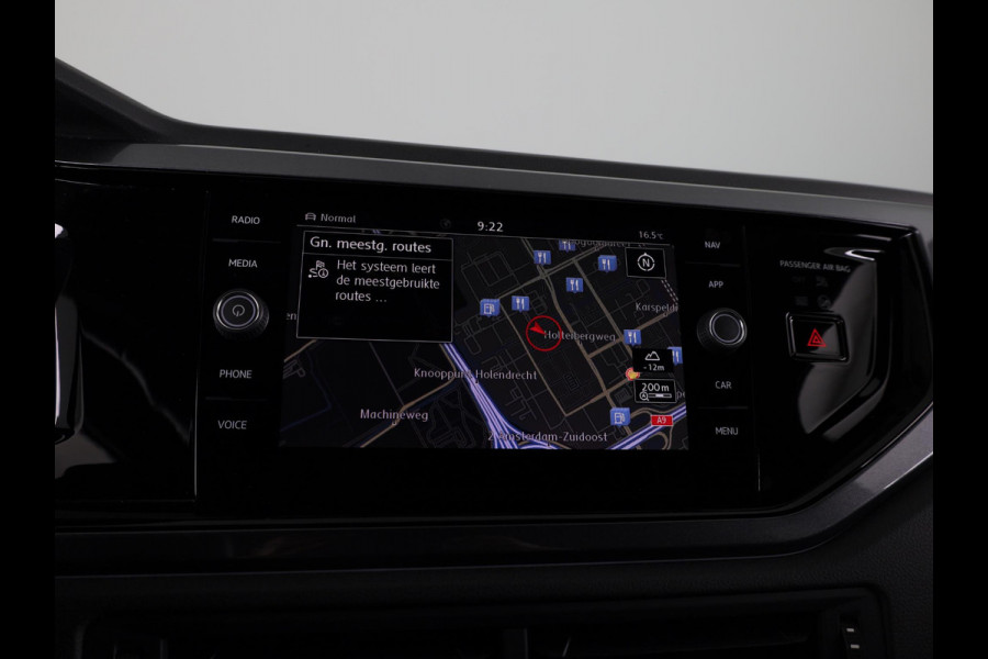 Volkswagen Polo 1.0 TSI Highline 116 pk | Navigatie | Parkeersensoren | Achteruitrijcamera | Adaptieve cruise control | Voll. digitaal instrumentenpaneel |