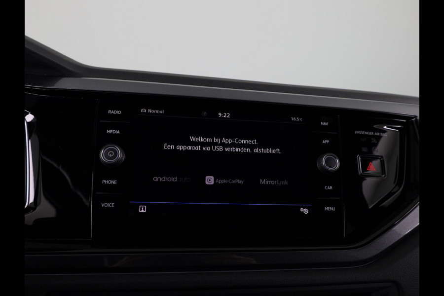 Volkswagen Polo 1.0 TSI Highline 116 pk | Navigatie | Parkeersensoren | Achteruitrijcamera | Adaptieve cruise control | Voll. digitaal instrumentenpaneel |