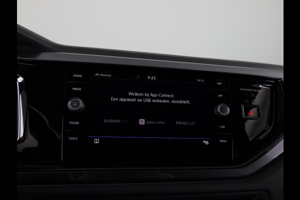 Volkswagen Polo 1.0 TSI Highline 116 pk | Navigatie | Parkeersensoren | Achteruitrijcamera | Adaptieve cruise control | Voll. digitaal instrumentenpaneel |