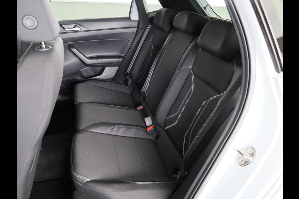 Volkswagen Polo 1.0 TSI Highline 116 pk | Navigatie | Parkeersensoren | Achteruitrijcamera | Adaptieve cruise control | Voll. digitaal instrumentenpaneel |