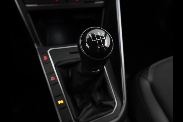 Volkswagen Polo 1.0 TSI Highline 116 pk | Navigatie | Parkeersensoren | Achteruitrijcamera | Adaptieve cruise control | Voll. digitaal instrumentenpaneel |