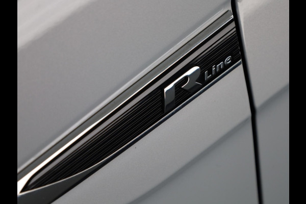 Volkswagen Polo 1.0 TSI Highline 116 pk | Navigatie | Parkeersensoren | Achteruitrijcamera | Adaptieve cruise control | Voll. digitaal instrumentenpaneel |