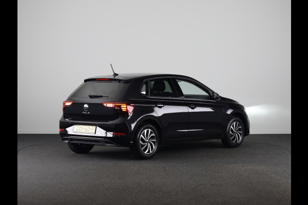 Volkswagen Polo 1.0 TSI Life Edition 95 pk | Verlengde garantie | Navigatie | Parkeersensoren | Achteruitrijcamera | Adaptieve cruise control | Stoelverwarming |