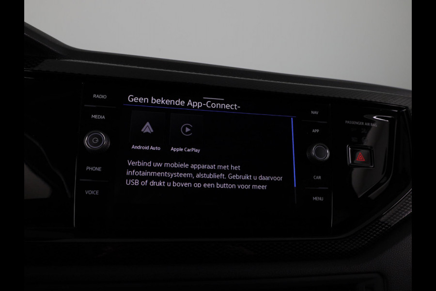 Volkswagen Polo 1.0 TSI Life Edition 95 pk | Verlengde garantie | Navigatie | Parkeersensoren | Achteruitrijcamera | Adaptieve cruise control | Stoelverwarming |