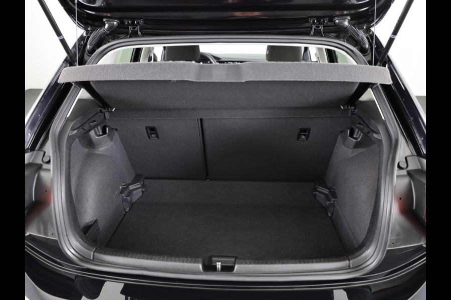 Volkswagen Polo 1.0 TSI Life Edition 95 pk | Verlengde garantie | Navigatie | Parkeersensoren | Achteruitrijcamera | Adaptieve cruise control | Stoelverwarming |