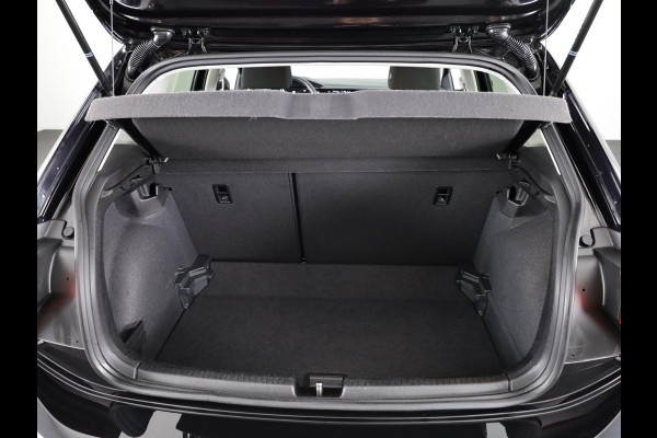 Volkswagen Polo 1.0 TSI Life Edition 95 pk | Verlengde garantie | Navigatie | Parkeersensoren | Achteruitrijcamera | Adaptieve cruise control | Stoelverwarming |