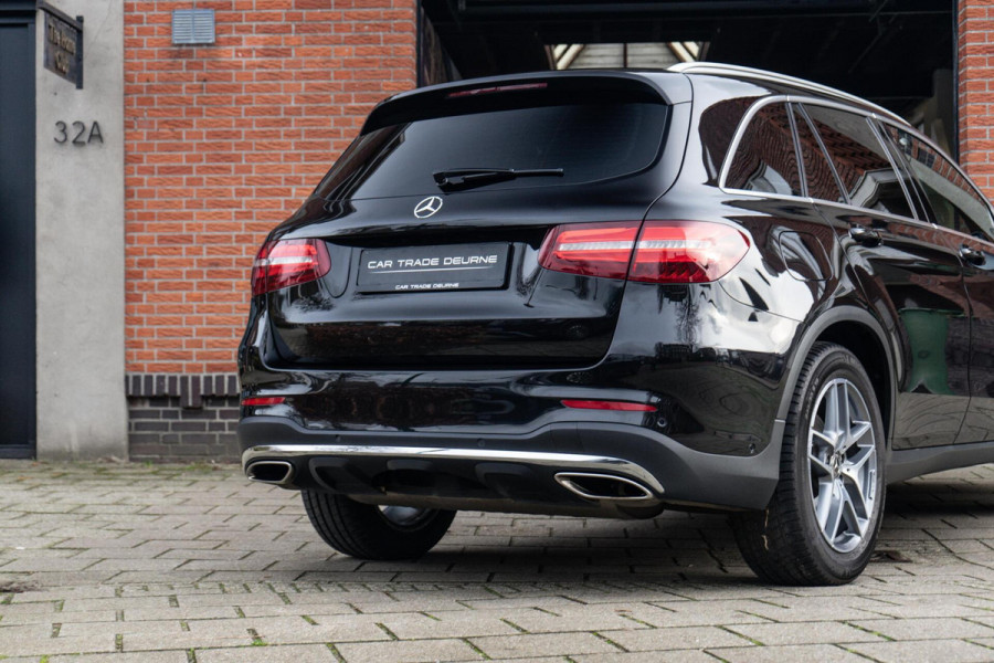 Mercedes-Benz GLC 250 4MATIC AMG Pano / Trekhaak / ACC