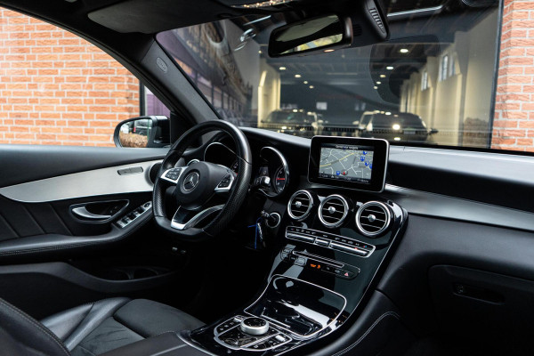 Mercedes-Benz GLC 250 4MATIC AMG Pano / Trekhaak / ACC