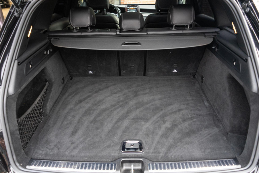 Mercedes-Benz GLC 250 4MATIC AMG Pano / Trekhaak / ACC