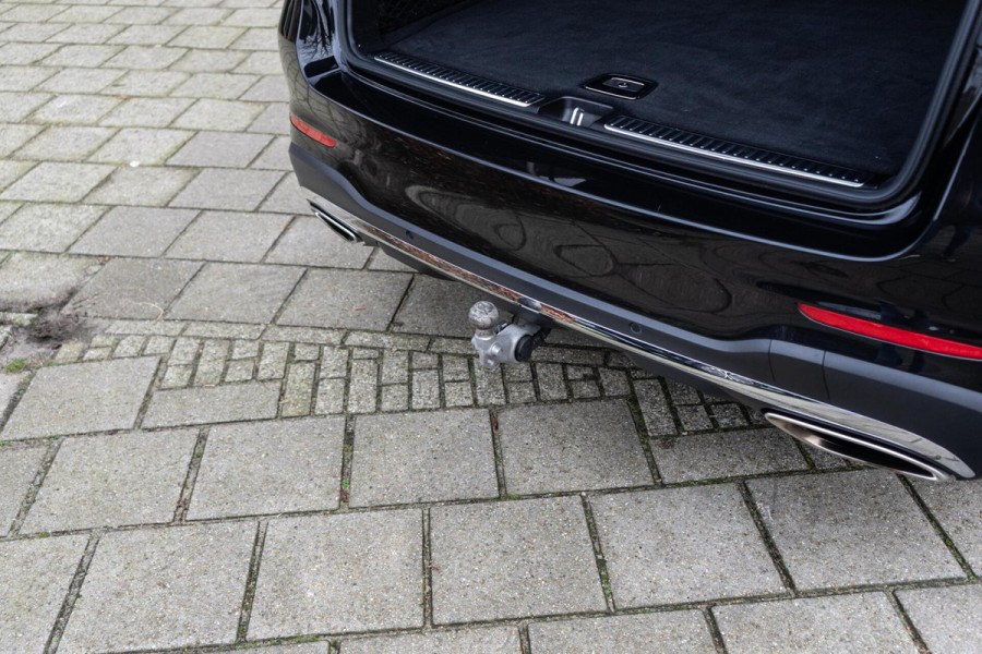 Mercedes-Benz GLC 250 4MATIC AMG Pano / Trekhaak / ACC