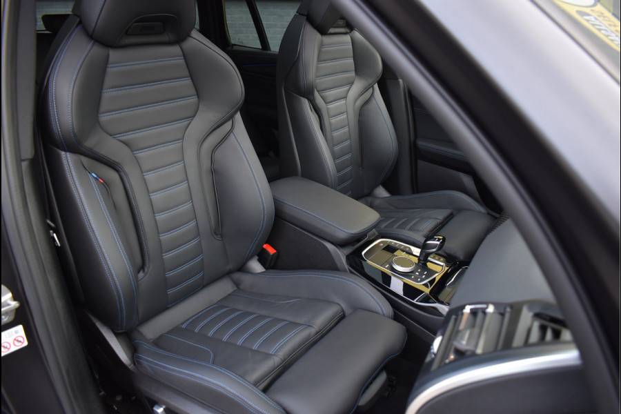 BMW X3 xDrive30e M-Pakket 292 Pk Frozen Black M-Stoelen Pano Navi 360 Memory Hud Carbon Camera Leder Laser 20 Inch