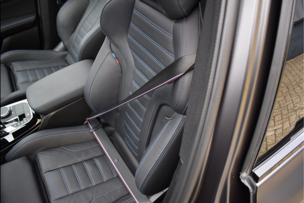 BMW X3 xDrive30e M-Pakket 292 Pk Frozen Black M-Stoelen Pano Navi 360 Memory Hud Carbon Camera Leder Laser 20 Inch