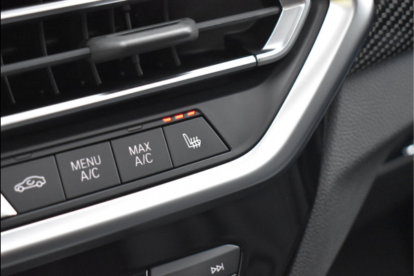 BMW X3 xDrive30e M-Pakket 292 Pk Frozen Black M-Stoelen Pano Navi 360 Memory Hud Carbon Camera Leder Laser 20 Inch