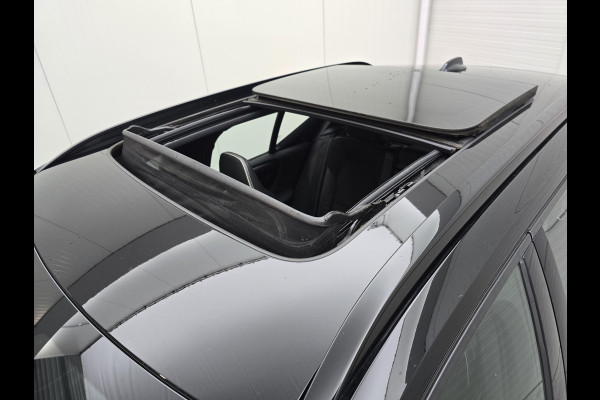 Volvo XC40 Recharge P8 AWD R-Design 408pk | Panoramadak | Stoelverwarming | 360 graden camera | Adaptieve Cruise control | Harman/Kardon audio