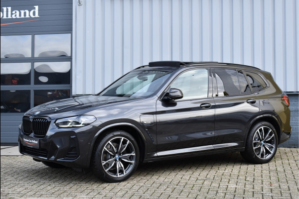 BMW X3 xDrive30e M-Pakket 292 Pk Pano Leder Camera Keyless 20 Inch