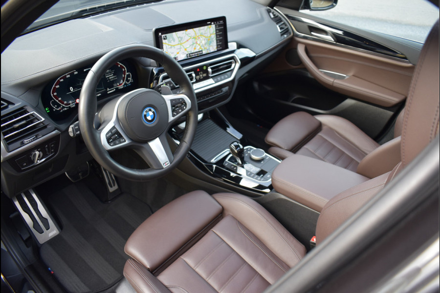 BMW X3 xDrive30e M-Pakket 292 Pk Pano Leder Camera Keyless 20 Inch