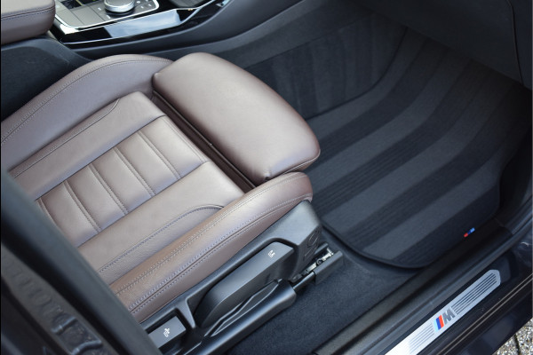 BMW X3 xDrive30e M-Pakket 292 Pk Pano Leder Camera Keyless 20 Inch