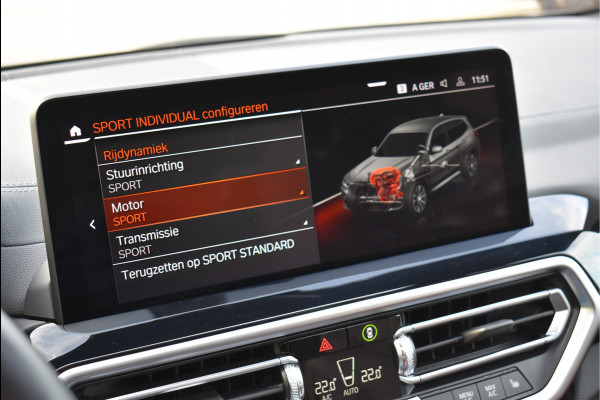 BMW X3 xDrive30e M-Pakket 292 Pk Pano Leder Camera Keyless 20 Inch