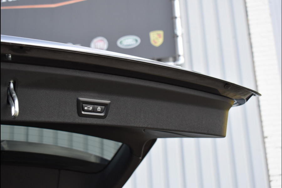 BMW X3 xDrive30e M-Pakket 292 Pk Pano Leder Camera Keyless 20 Inch