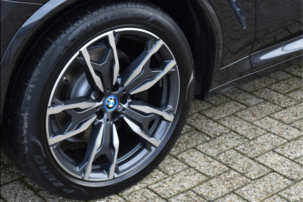 BMW X3 xDrive30e M-Pakket 292 Pk Pano Leder Camera Keyless 20 Inch