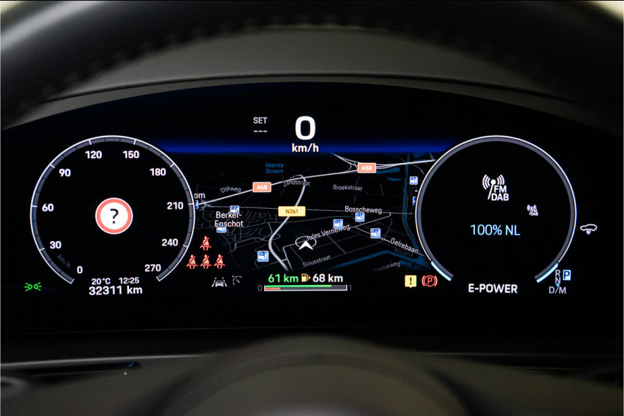 Porsche Cayenne 3.0 E-Hybrid 470PK | Krijt | Pano | InnoDrive | Sfeer | Bose | Lucht | 12 MND Garantie