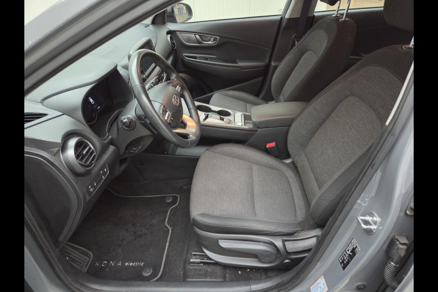 Hyundai Kona EV Comfort 39 kWh | Adaptive cruise control | Scherm met Apple Carplay/Android auto | Camera