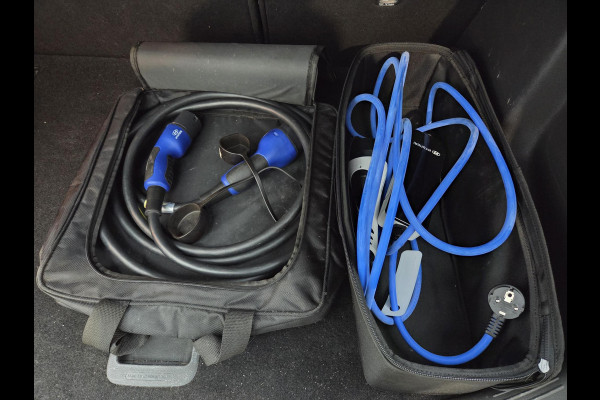 Hyundai Kona EV Comfort 39 kWh | Adaptive cruise control | Scherm met Apple Carplay/Android auto | Camera