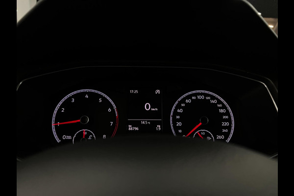Volkswagen T-Roc 1.0 TSI Elekt.koffer | PDC | ACC | LED |