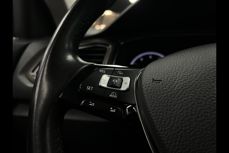 Volkswagen T-Roc 1.0 TSI Elekt.koffer | PDC | ACC | LED |