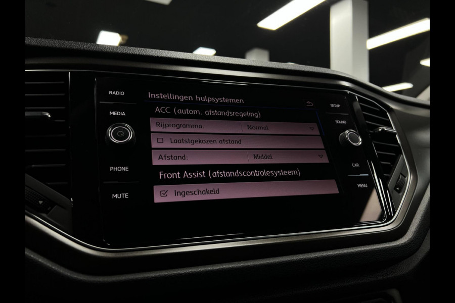 Volkswagen T-Roc 1.0 TSI Elekt.koffer | PDC | ACC | LED |