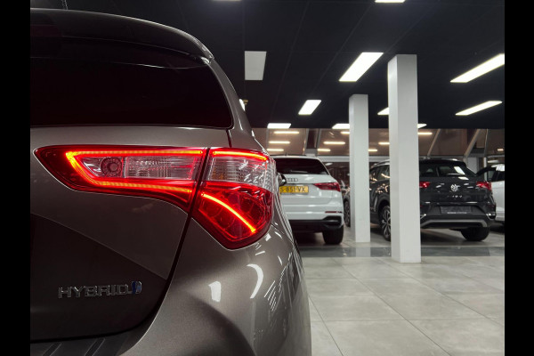 Toyota Yaris 1.5 Hybrid Executive | Cam | Clima | Cruise |