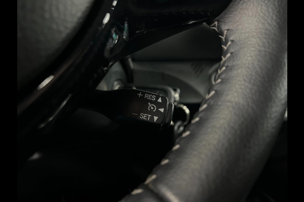 Toyota Yaris 1.5 Hybrid Executive | Cam | Clima | Cruise |