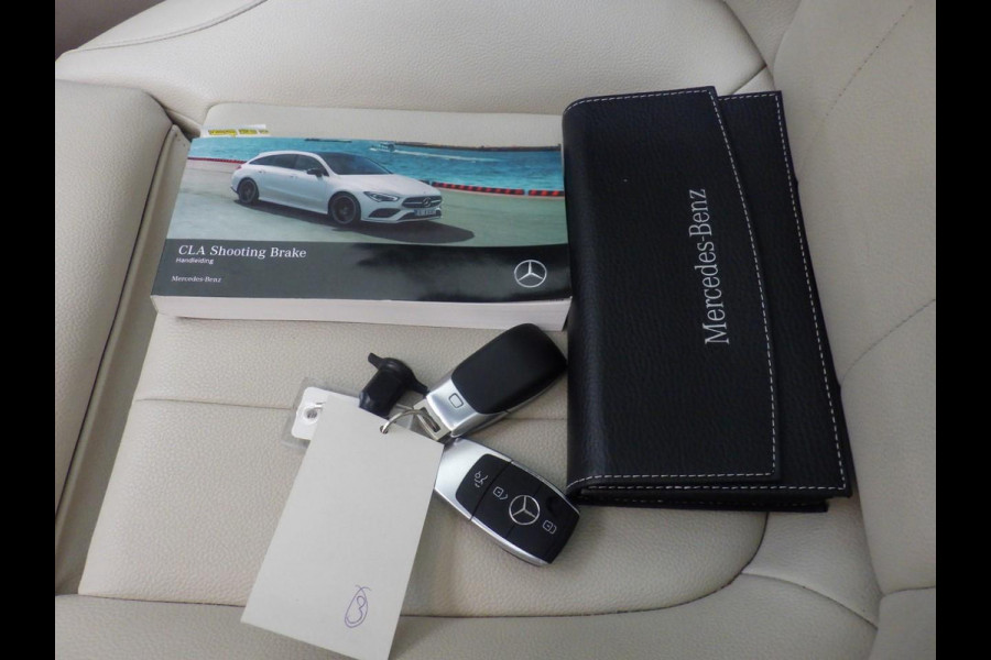 Mercedes-Benz CLA-Klasse Shooting Brake 200 Aut. DCT Luxury BUITENKANS! Panodak Ambient Light Leder + Memory stoelen PDC VA+Camera Mulitibeam LED NAVI MBUX Augmented Reality NL Auto + NAP