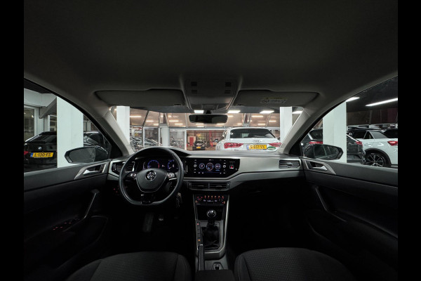 Volkswagen Polo 1.0 | PDC | Clima| Carplay| Virtual Cockpit|