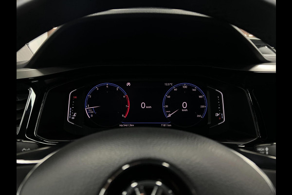Volkswagen Polo 1.0 | PDC | Clima| Carplay| Virtual Cockpit|
