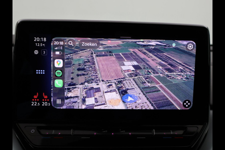 Volkswagen ID.4 FIRST 77 kWh 1st + 20 INCH LMV | TREKHAAK | CAMERA | SFEERVERLICHTING | ADAPTIVE CRUISE | STOELVERW.