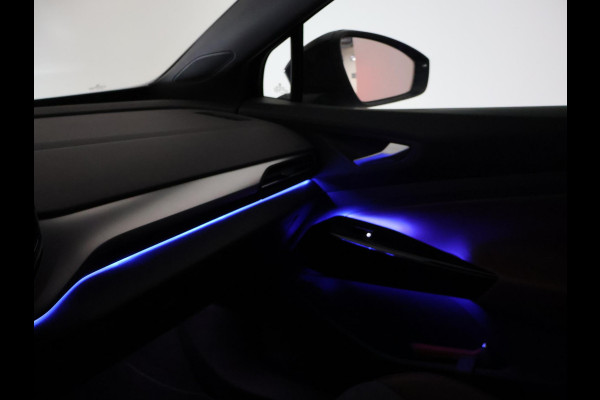 Volkswagen ID.4 FIRST 77 kWh 1st + 20 INCH LMV | TREKHAAK | CAMERA | SFEERVERLICHTING | ADAPTIVE CRUISE | STOELVERW.