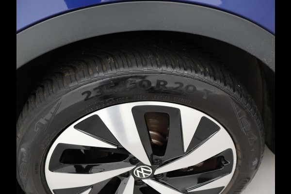 Volkswagen ID.4 FIRST 77 kWh 1st + 20 INCH LMV | TREKHAAK | CAMERA | SFEERVERLICHTING | ADAPTIVE CRUISE | STOELVERW.