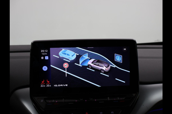 Volkswagen ID.4 FIRST 77 kWh 1st + 20 INCH LMV | TREKHAAK | CAMERA | SFEERVERLICHTING | ADAPTIVE CRUISE | STOELVERW.