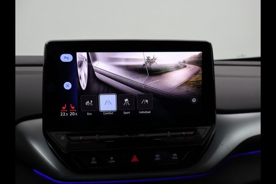 Volkswagen ID.4 FIRST 77 kWh 1st + 20 INCH LMV | TREKHAAK | CAMERA | SFEERVERLICHTING | ADAPTIVE CRUISE | STOELVERW.