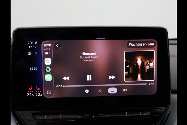 Volkswagen ID.4 FIRST 77 kWh 1st + 20 INCH LMV | TREKHAAK | CAMERA | SFEERVERLICHTING | ADAPTIVE CRUISE | STOELVERW.